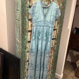 Altar’d State lace dress size L
